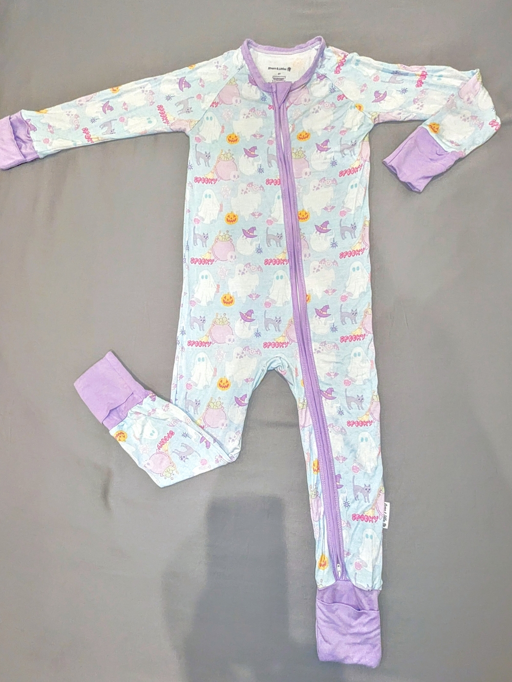 Bamboo Zippy pastel Halloween print